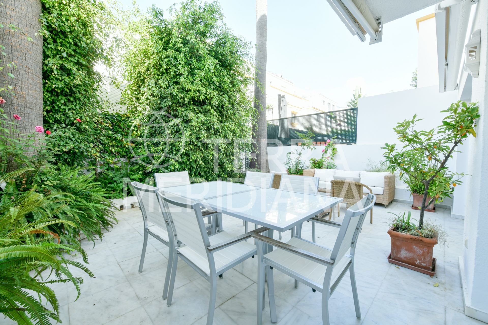 Town House in Marbellamar, Marbella