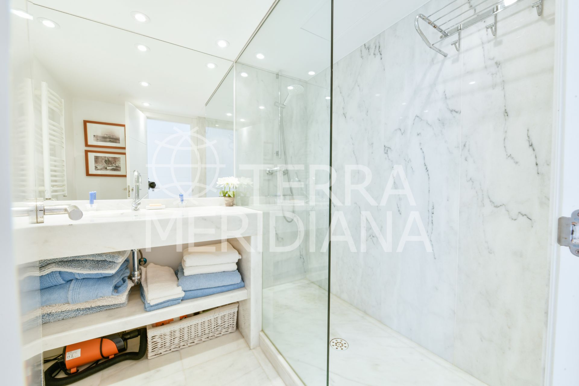 Town House in Marbellamar, Marbella