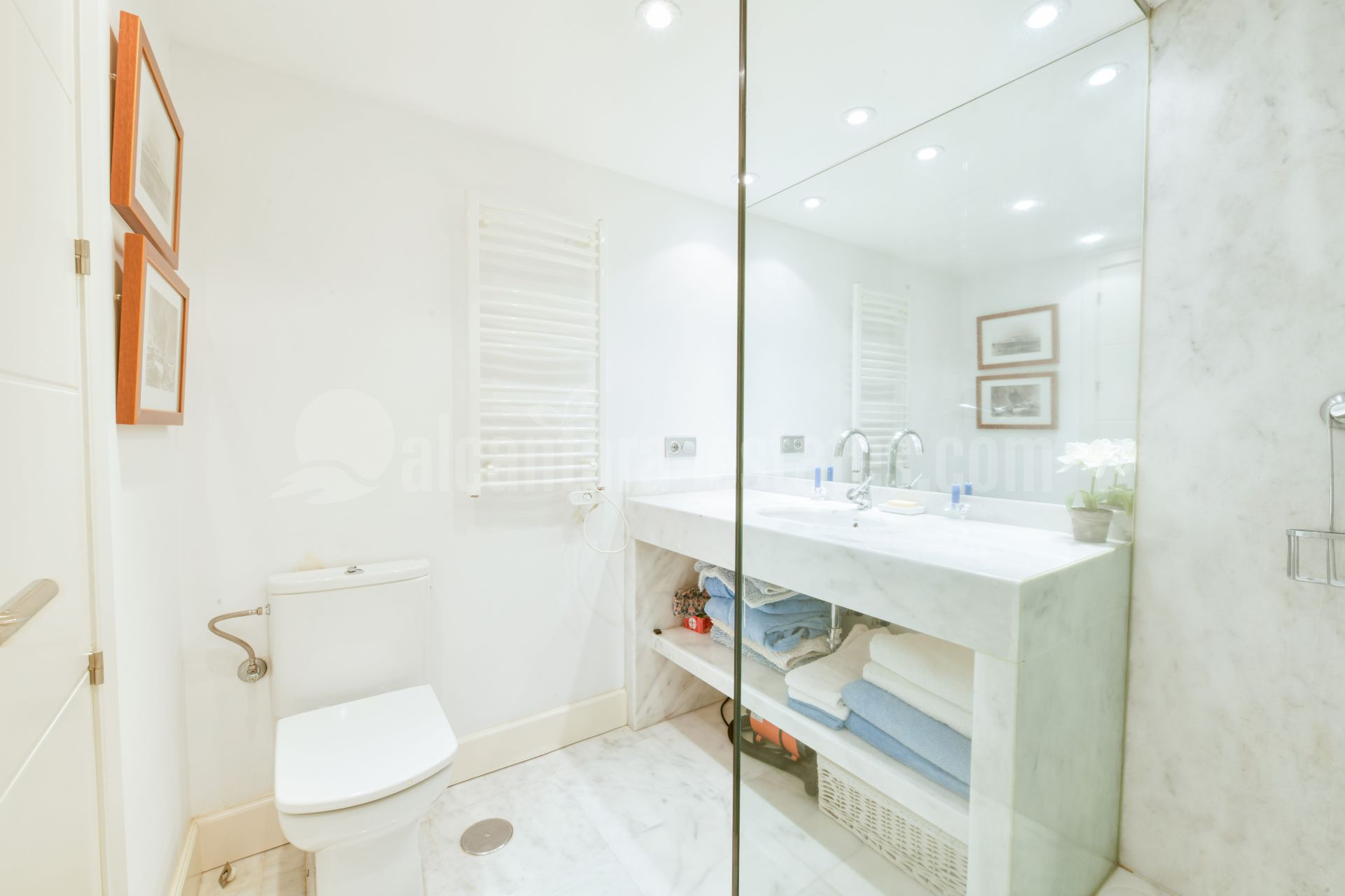 Town House in Marbellamar, Marbella