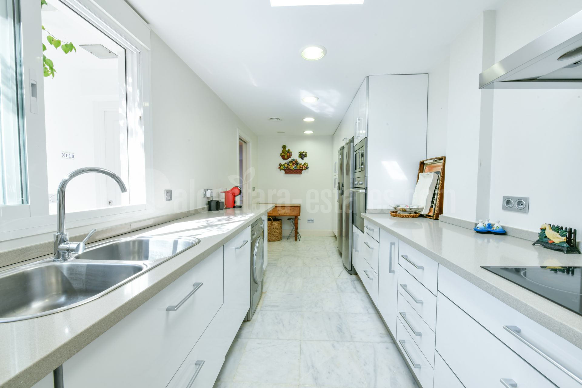 Town House in Marbellamar, Marbella