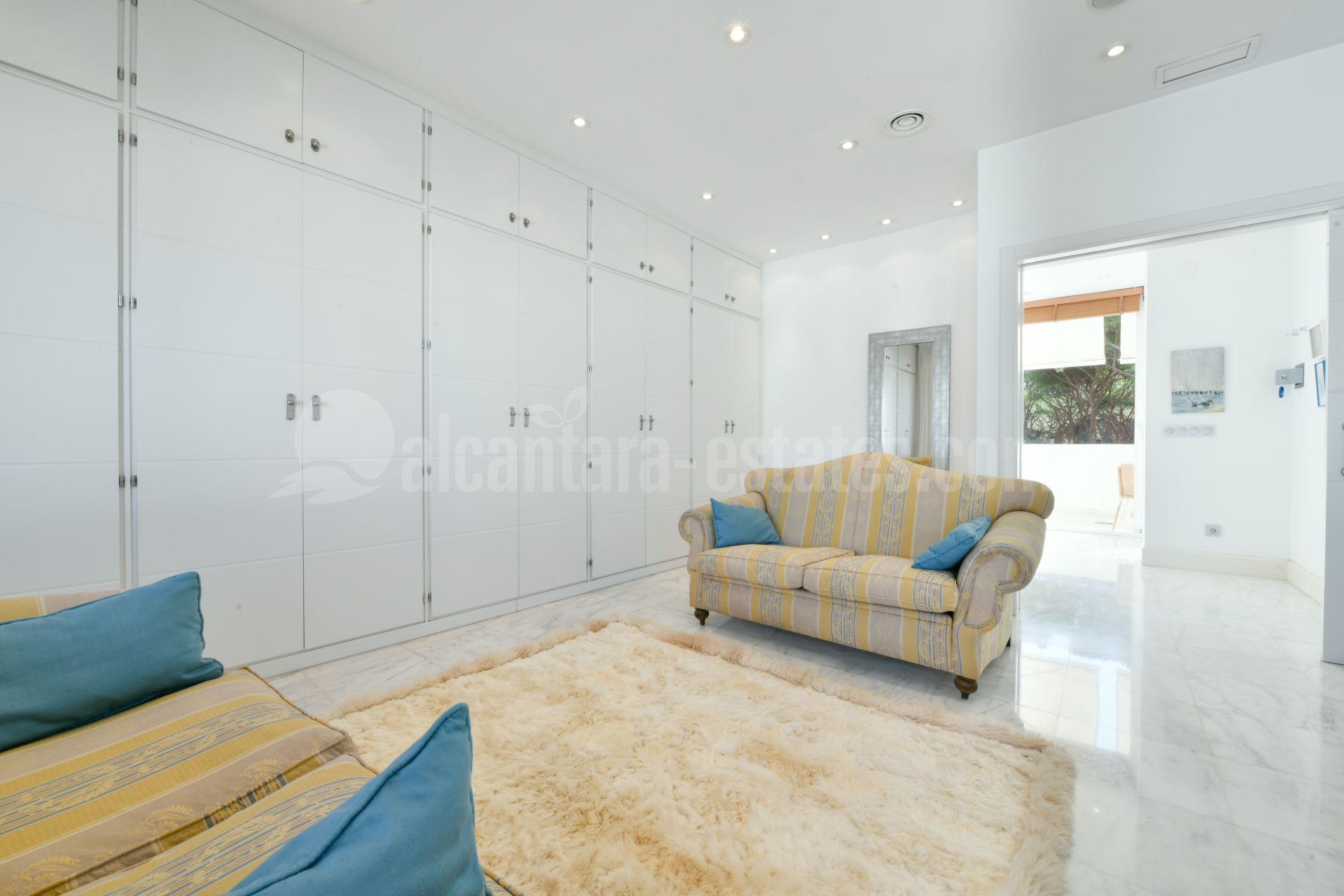 Town House in Marbellamar, Marbella