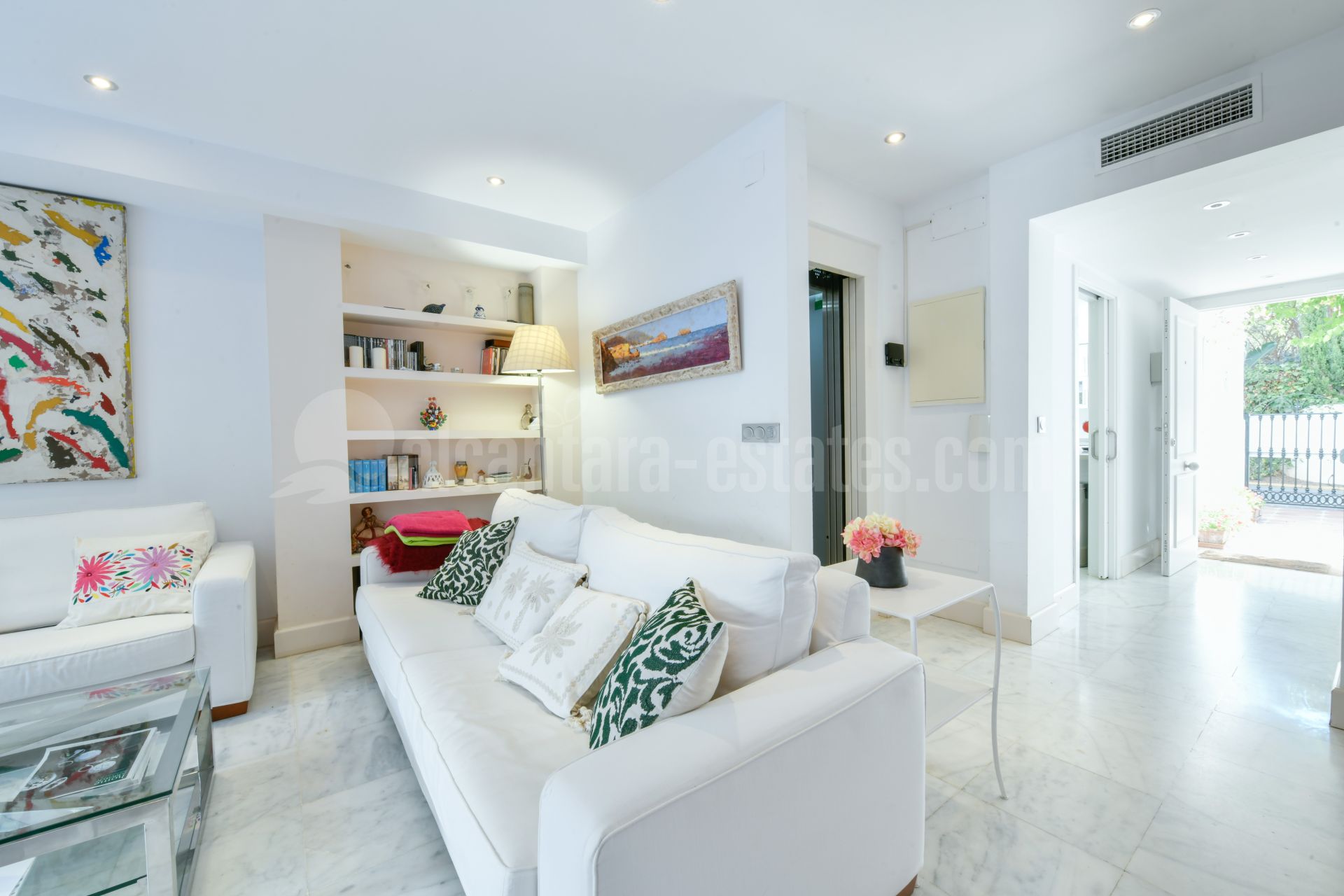 Town House in Marbellamar, Marbella