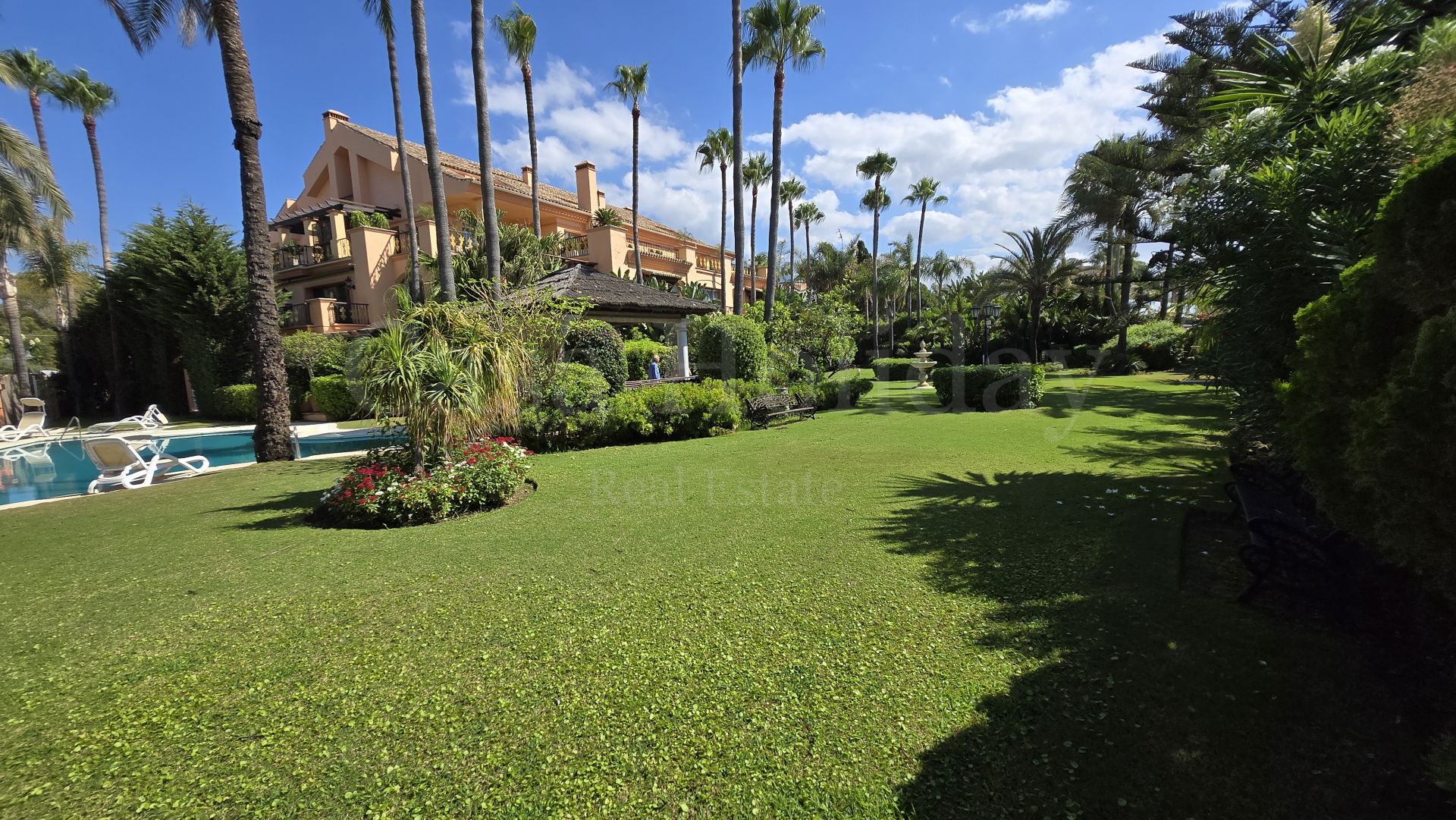 Apartamento Planta Baja en Casa Nova, Marbella