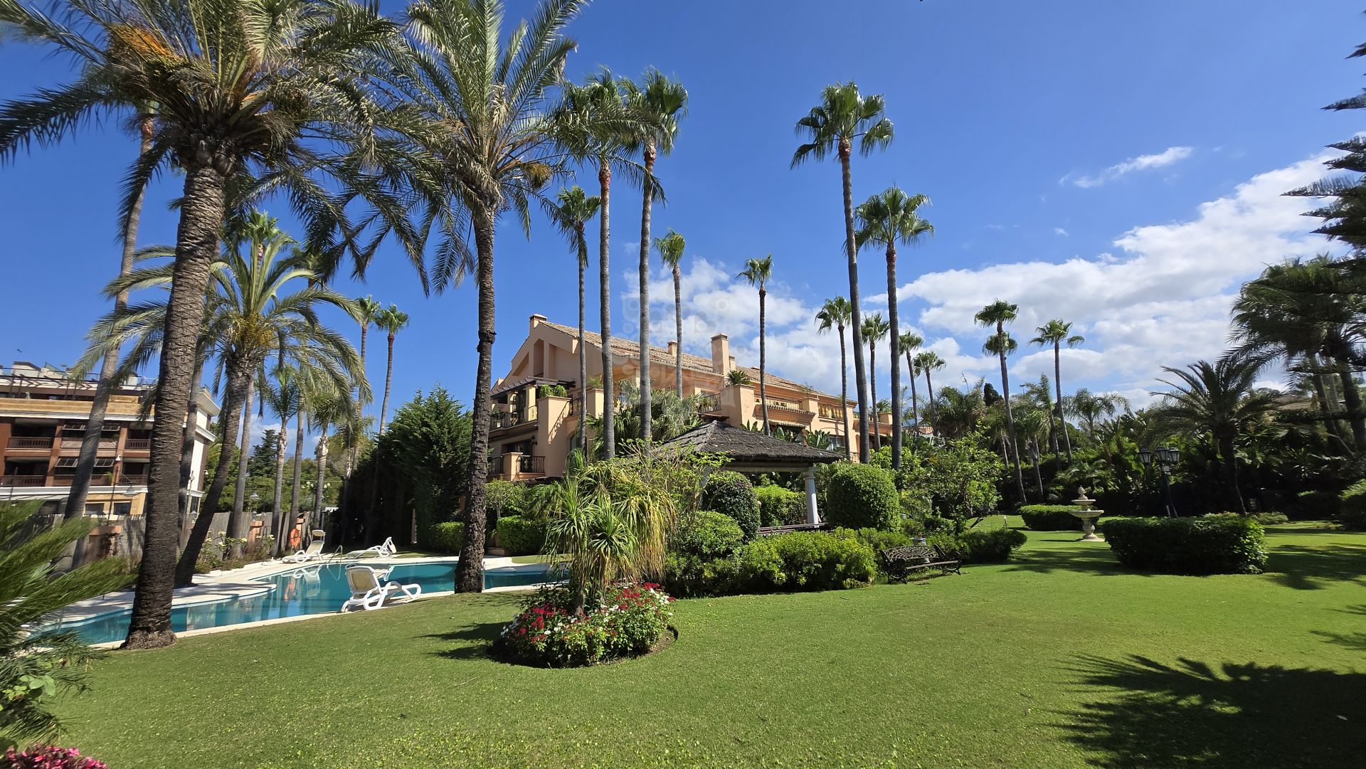 Apartamento Planta Baja en Casa Nova, Marbella