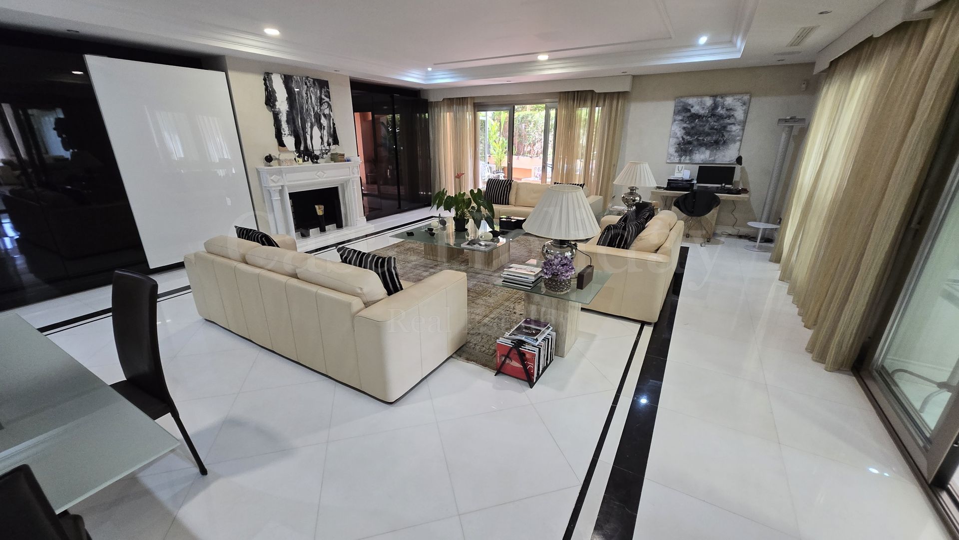 Apartamento Planta Baja en Casa Nova, Marbella