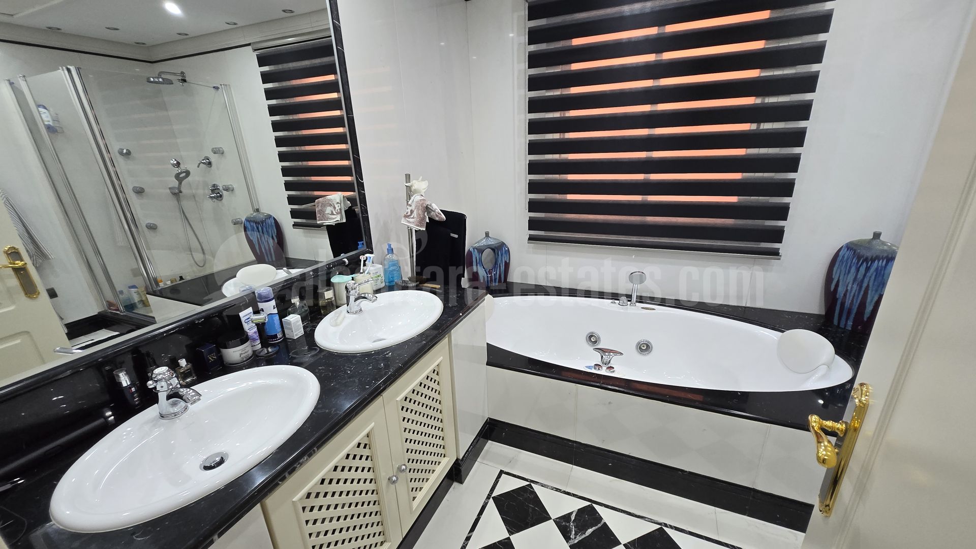 Ground Floor Apartment in Casa Nova, Marbella