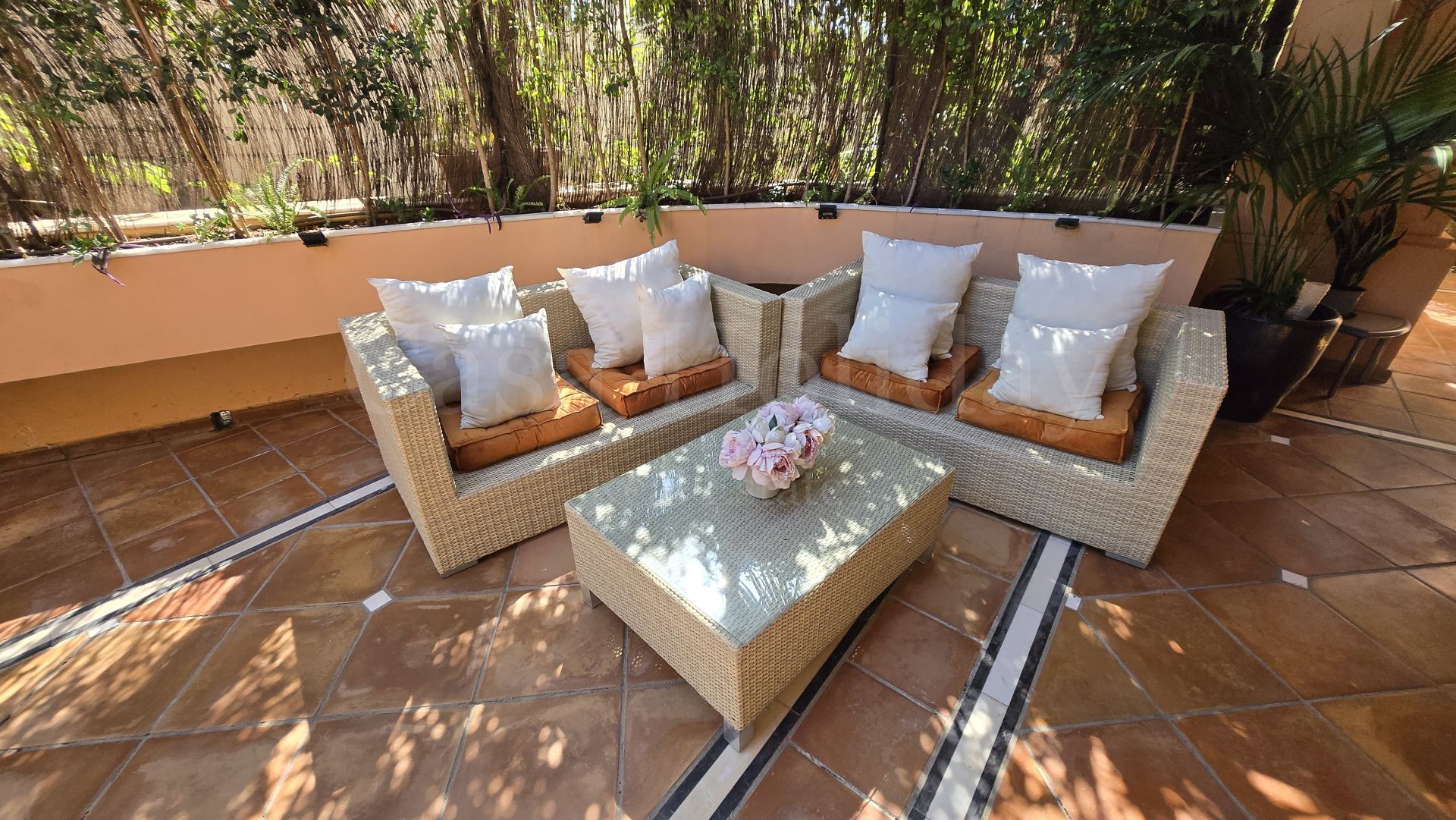 Apartamento Planta Baja en Casa Nova, Marbella