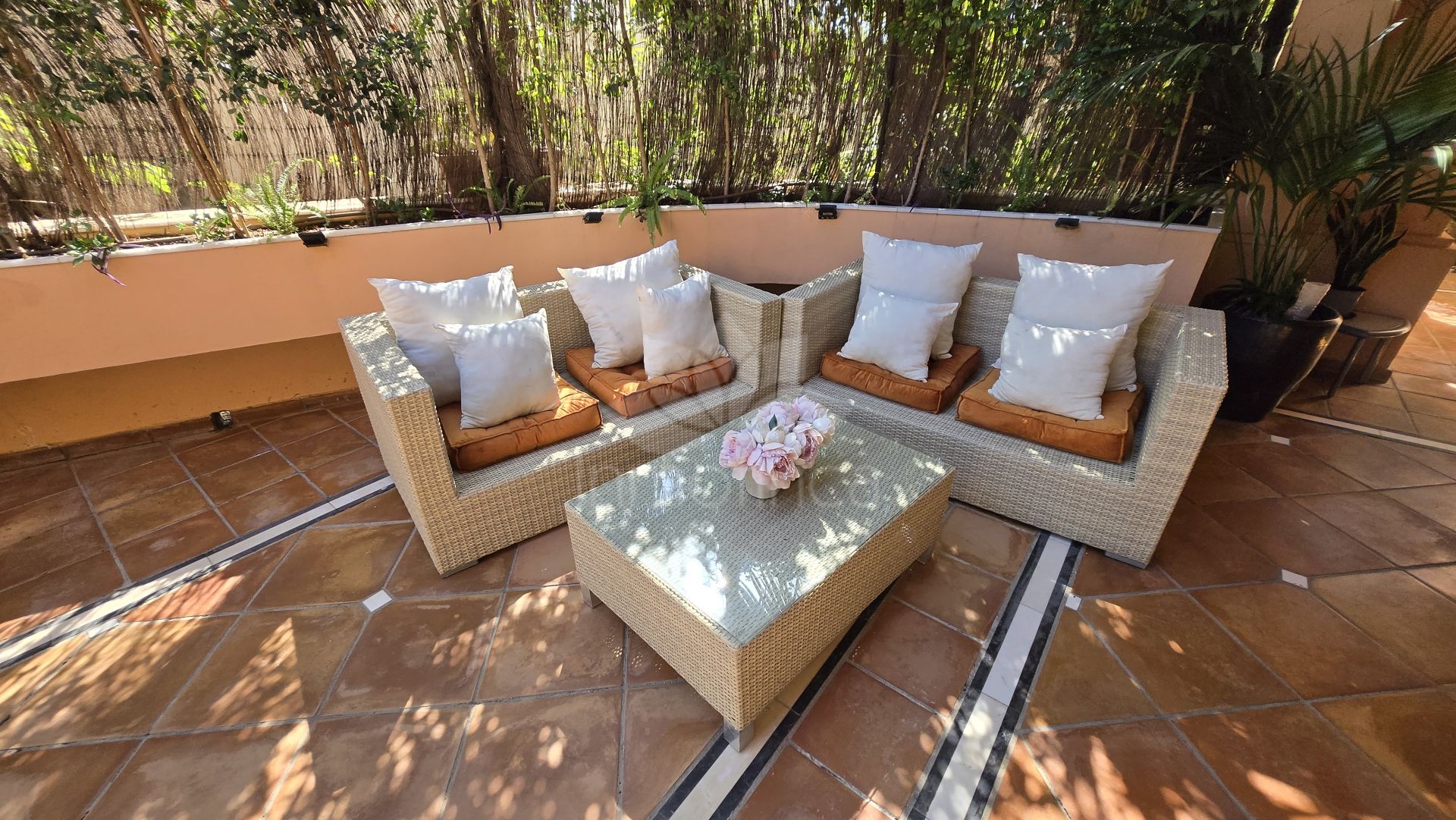 Apartamento Planta Baja en Casa Nova, Marbella