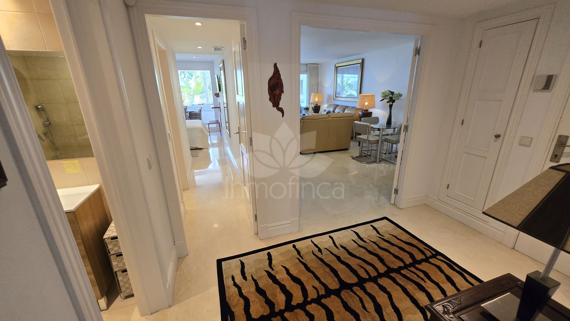 Apartamento en Las Cañas Beach, Marbella
