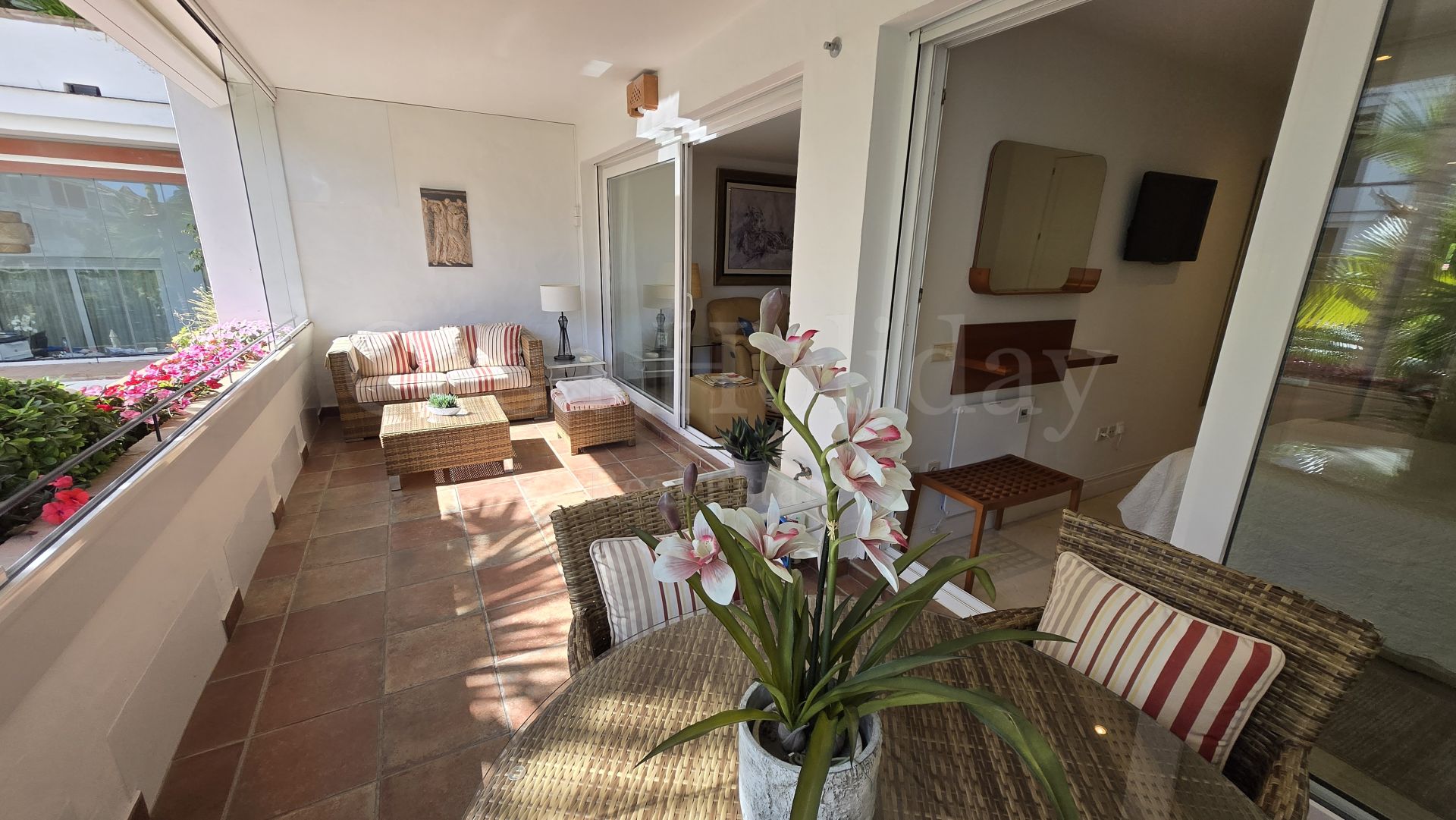 Apartamento en Las Cañas Beach, Marbella