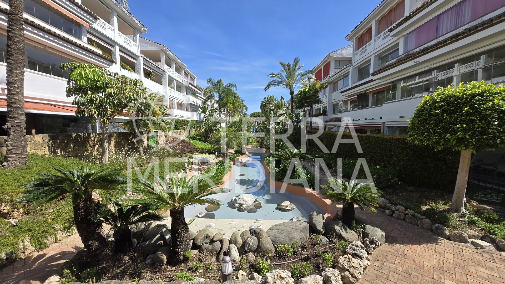 Apartment in Las Cañas Beach, Marbella