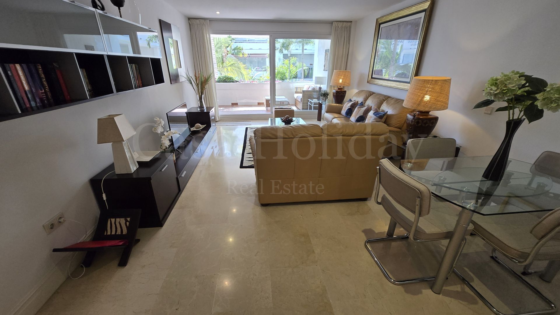 Apartamento en Las Cañas Beach, Marbella