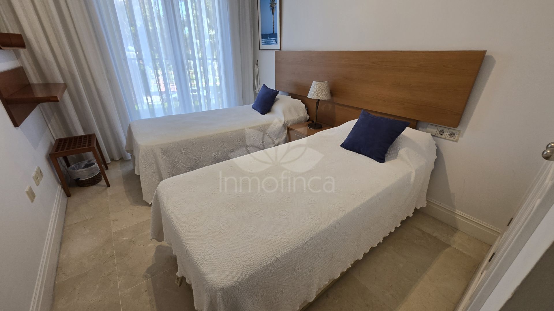Apartamento en Las Cañas Beach, Marbella