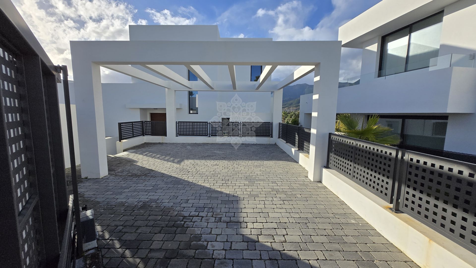 Villa in La Finca de Marbella, Marbella