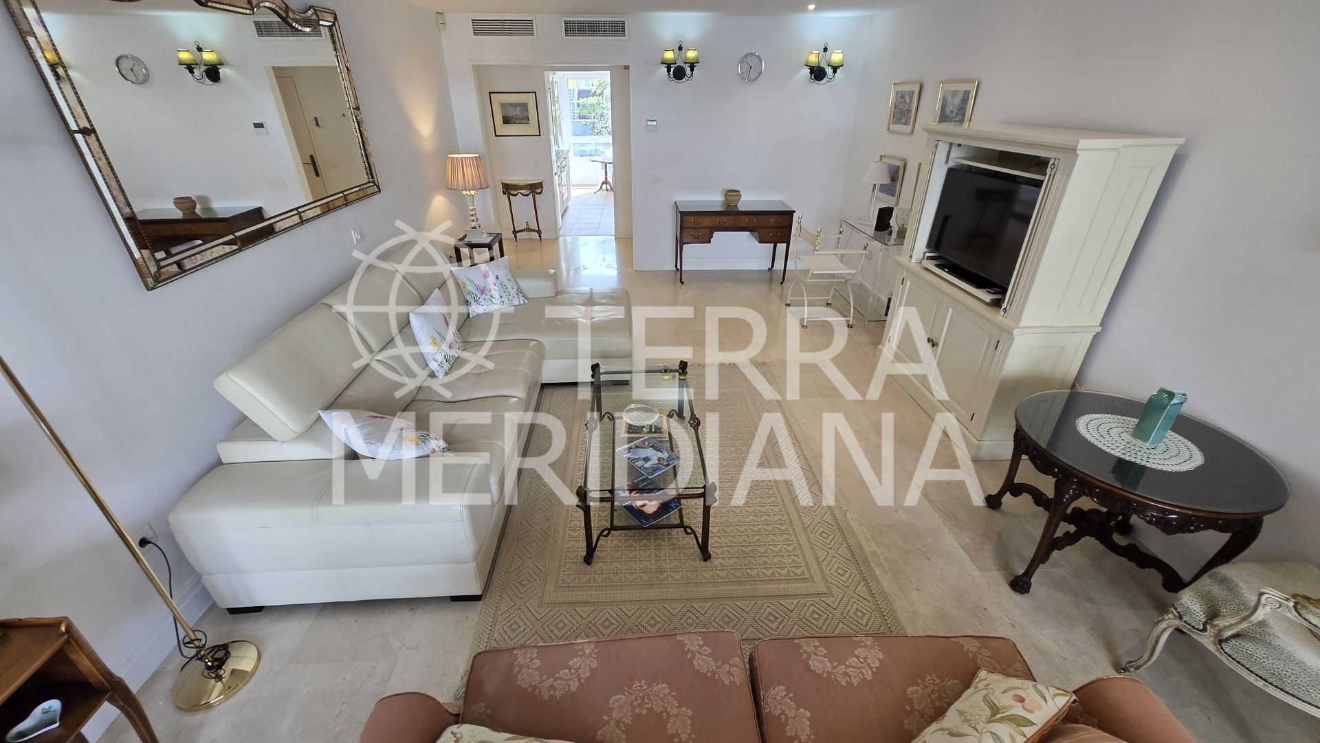Apartment in Las Cañas Beach, Marbella