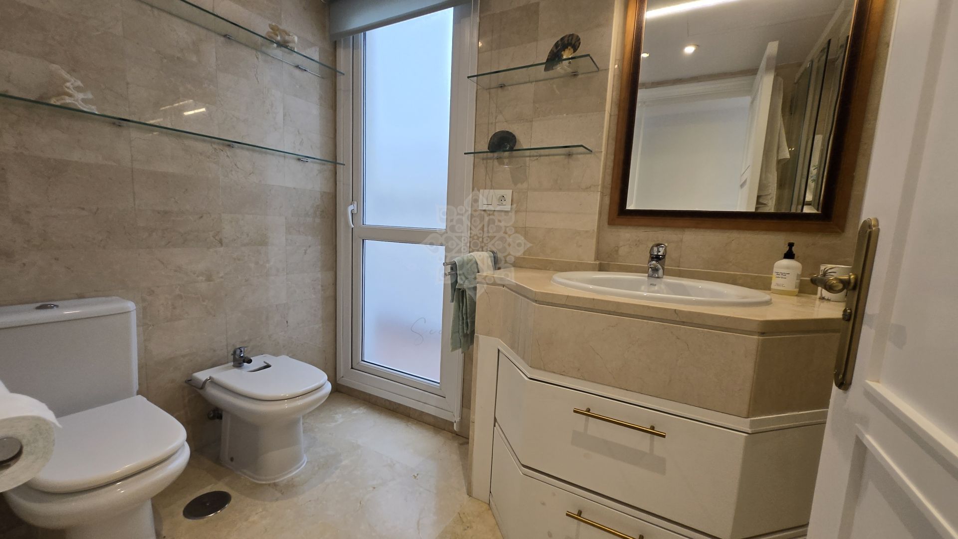 Apartment in Las Cañas Beach, Marbella