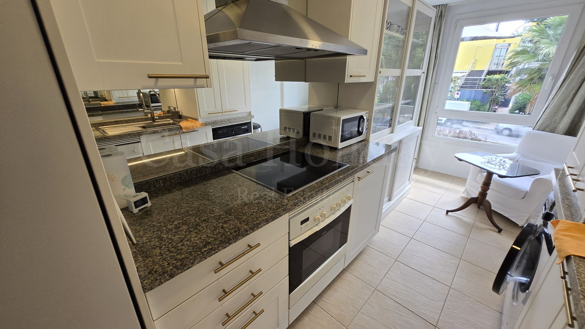 Apartment in Las Cañas Beach, Marbella