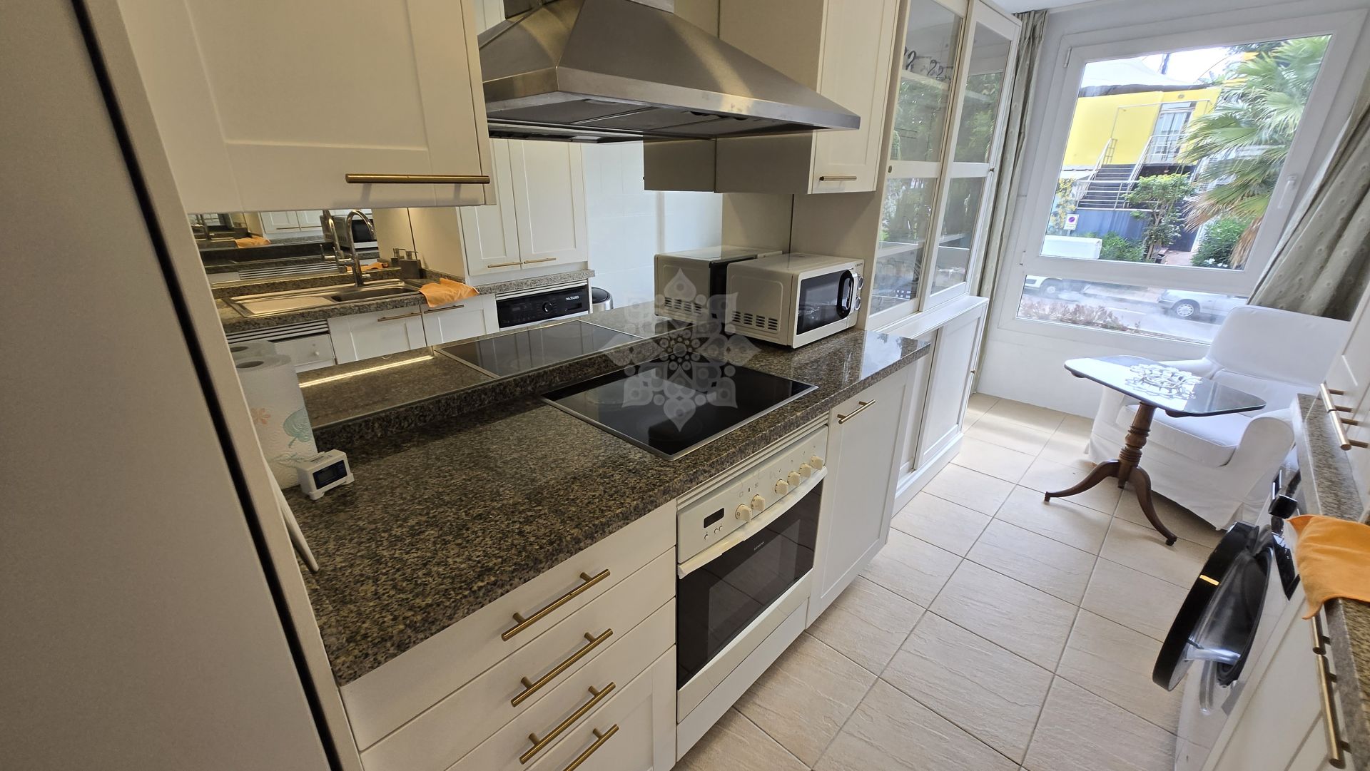 Apartment in Las Cañas Beach, Marbella