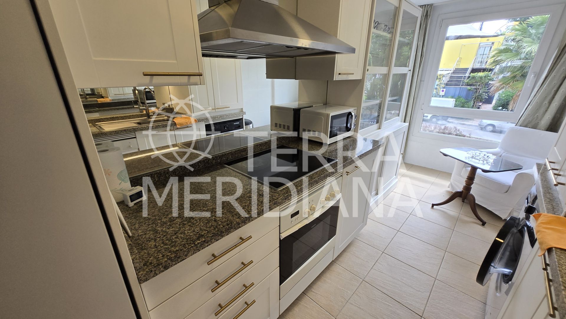 Apartment in Las Cañas Beach, Marbella