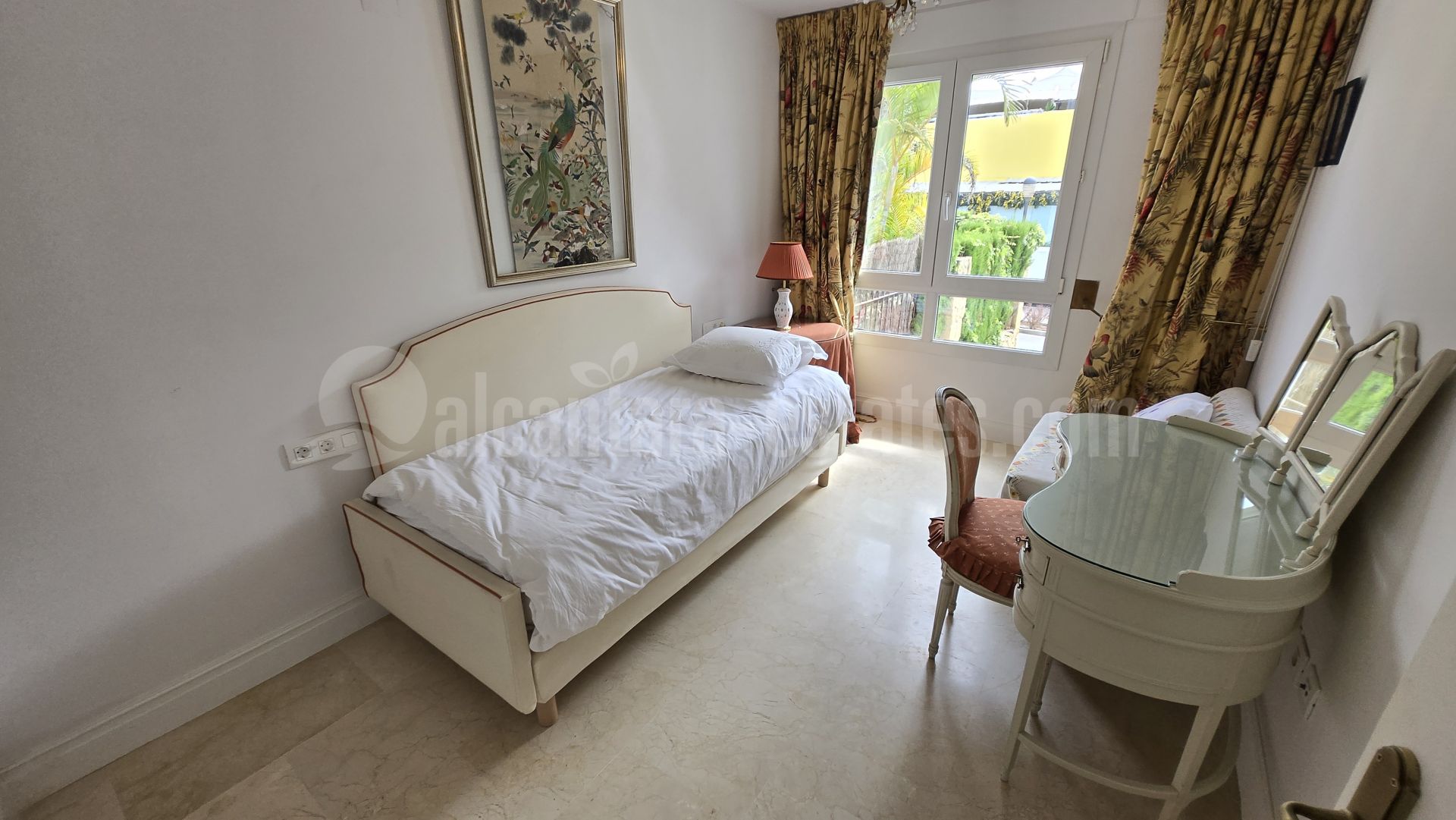 Apartamento en Las Cañas Beach, Marbella