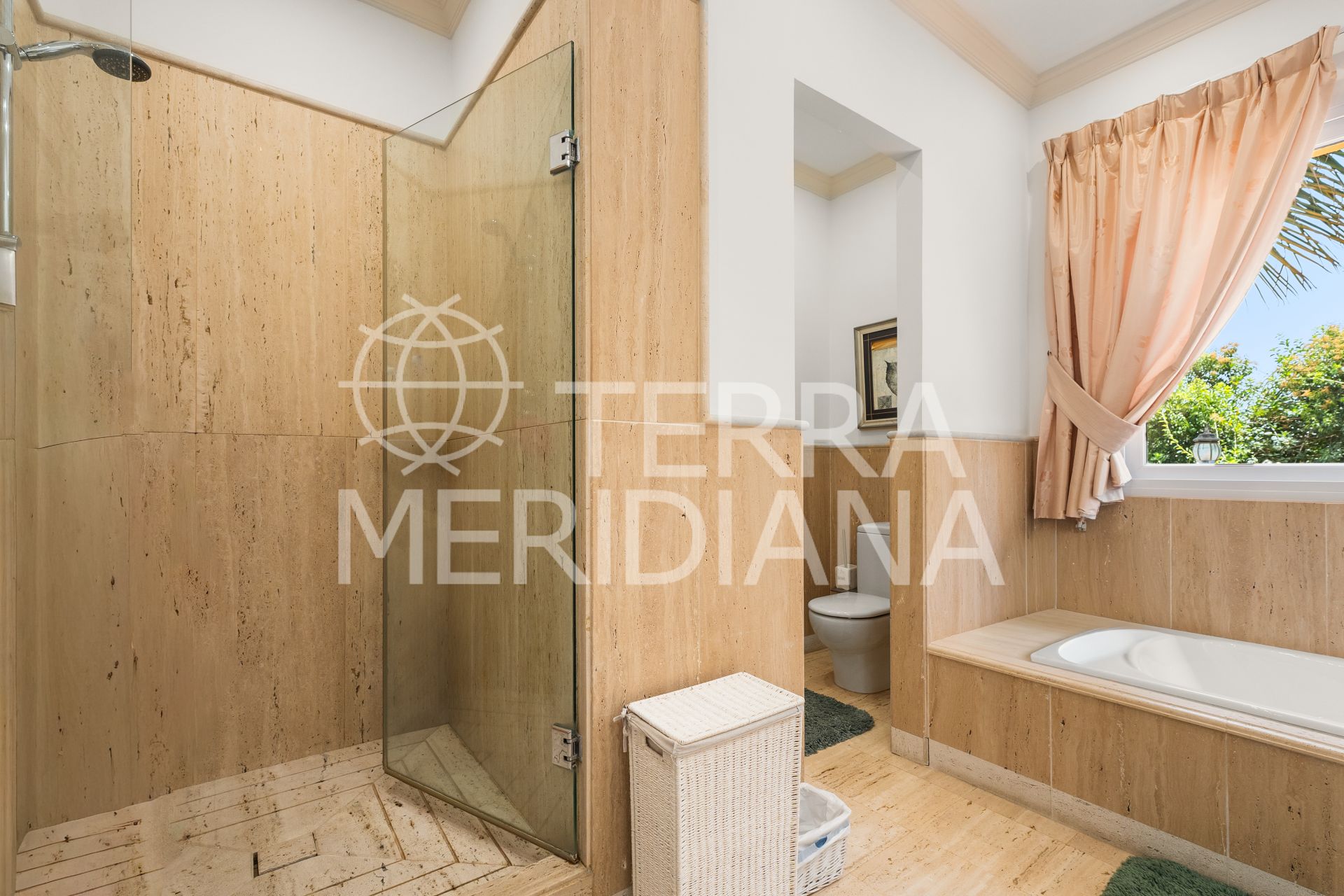Villa in Nueva Andalucia, Marbella