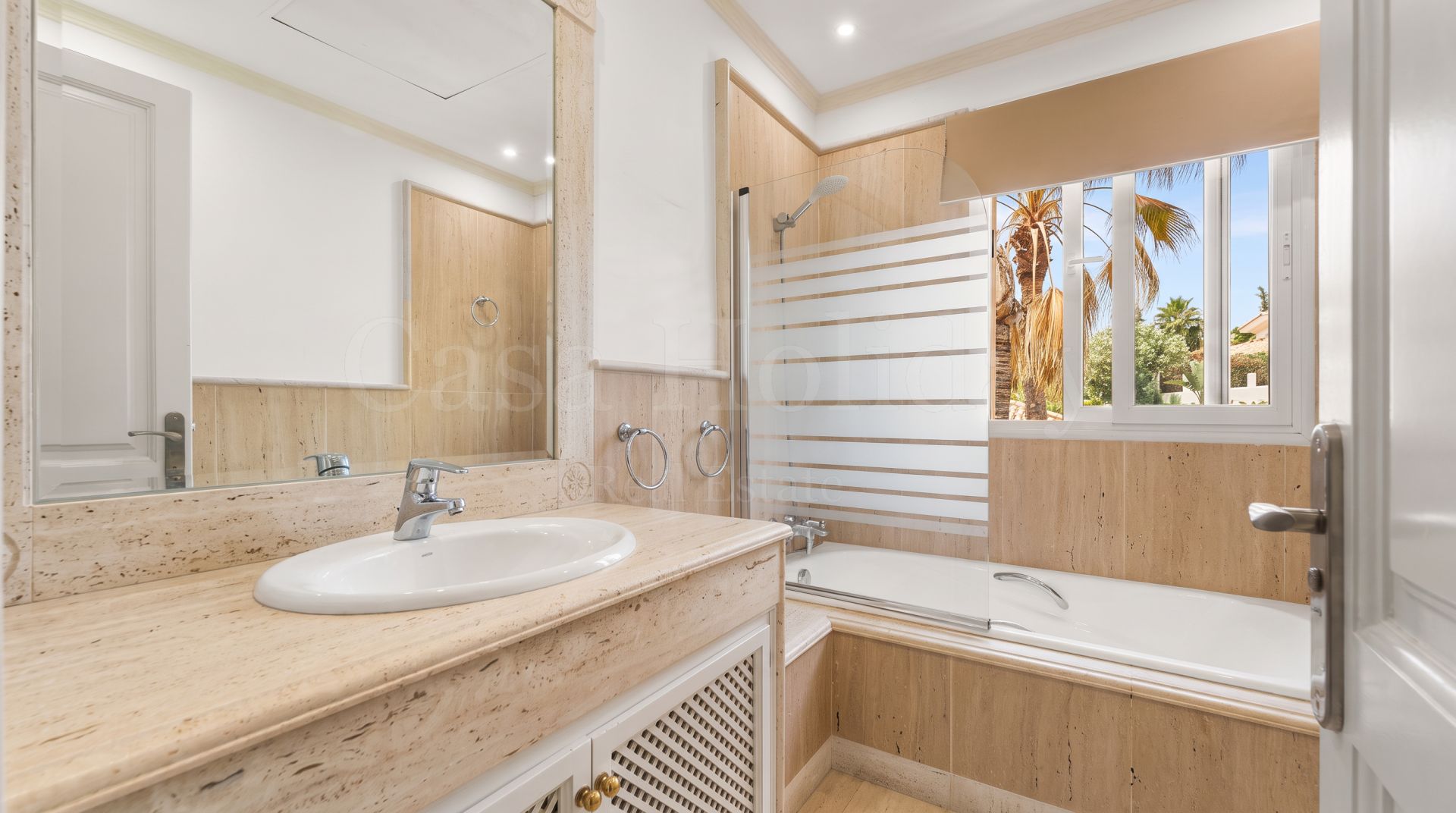 Villa in Nueva Andalucia, Marbella