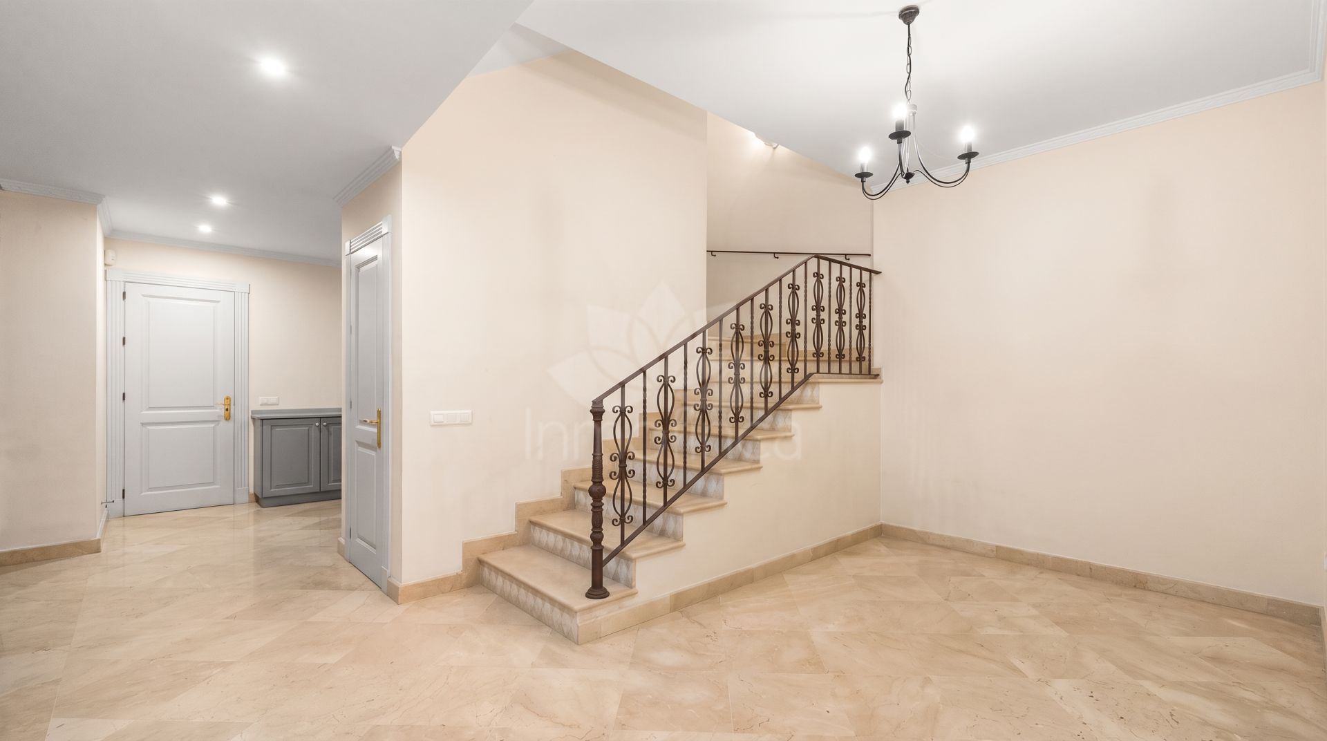 Villa in Nueva Andalucia, Marbella