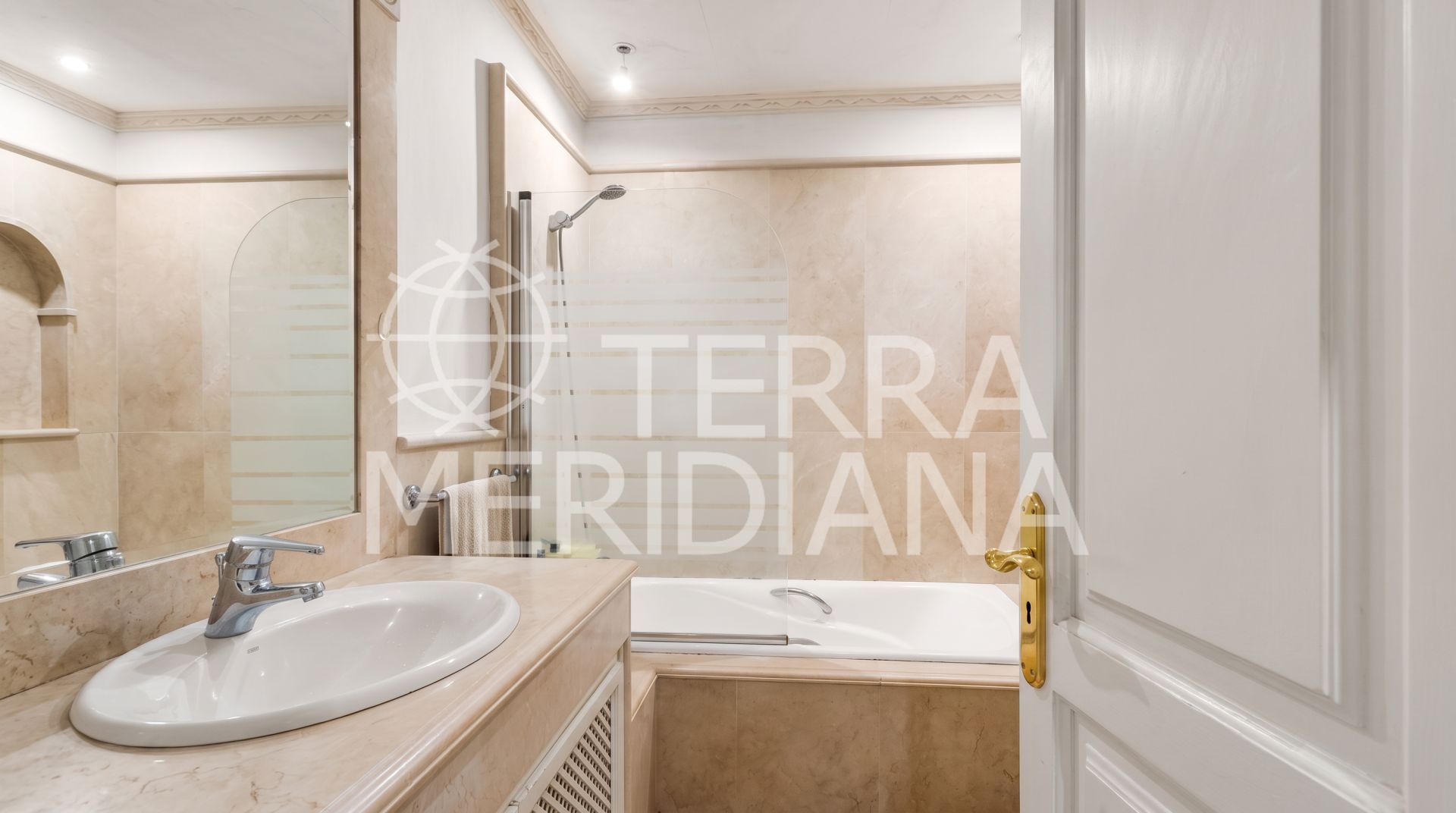 Villa in Nueva Andalucia, Marbella