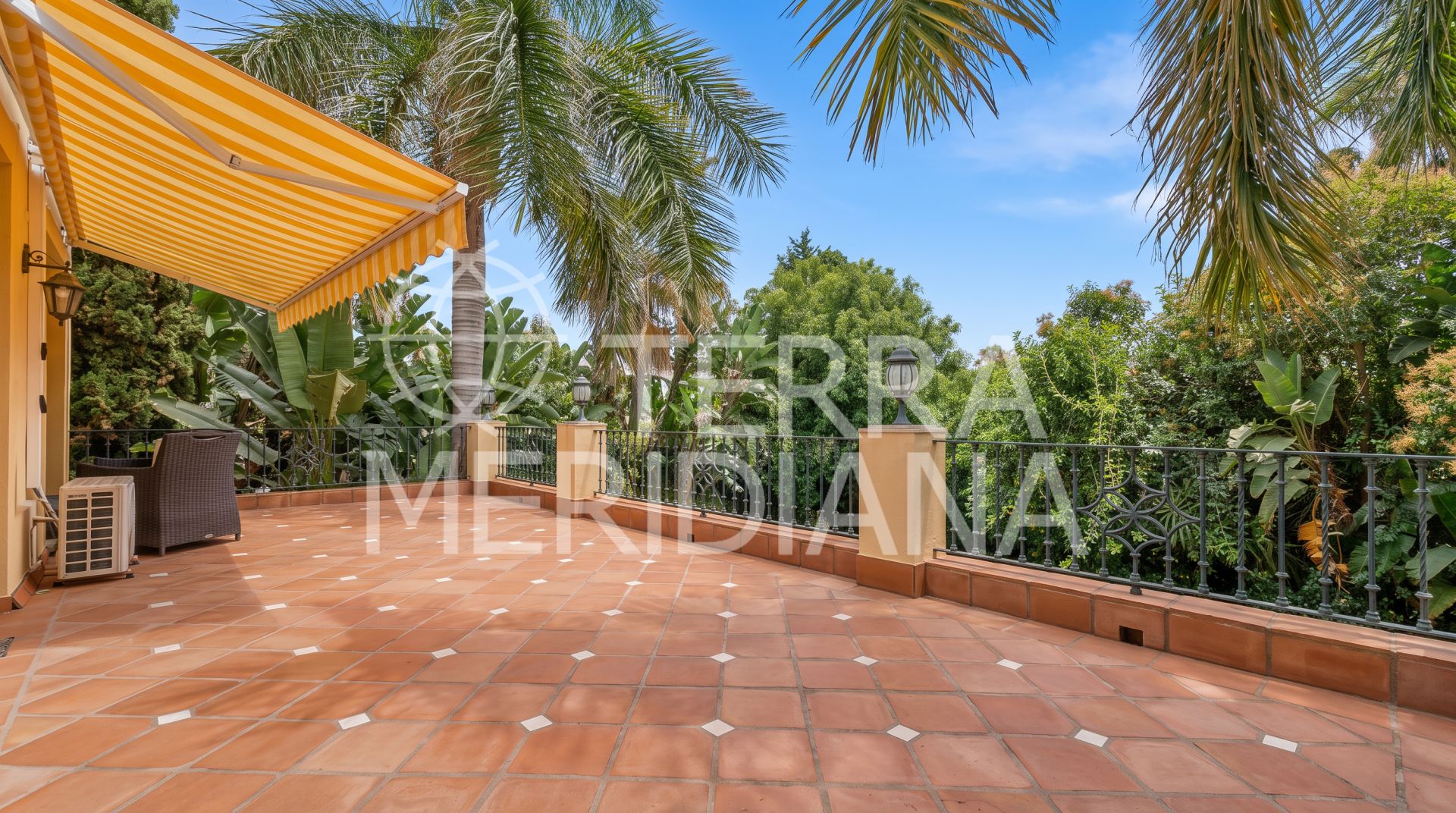 Villa in Nueva Andalucia, Marbella