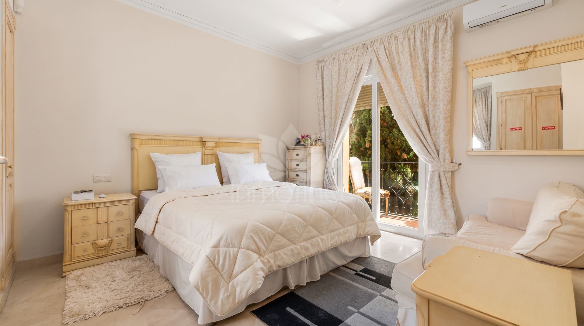 Villa in Nueva Andalucia, Marbella