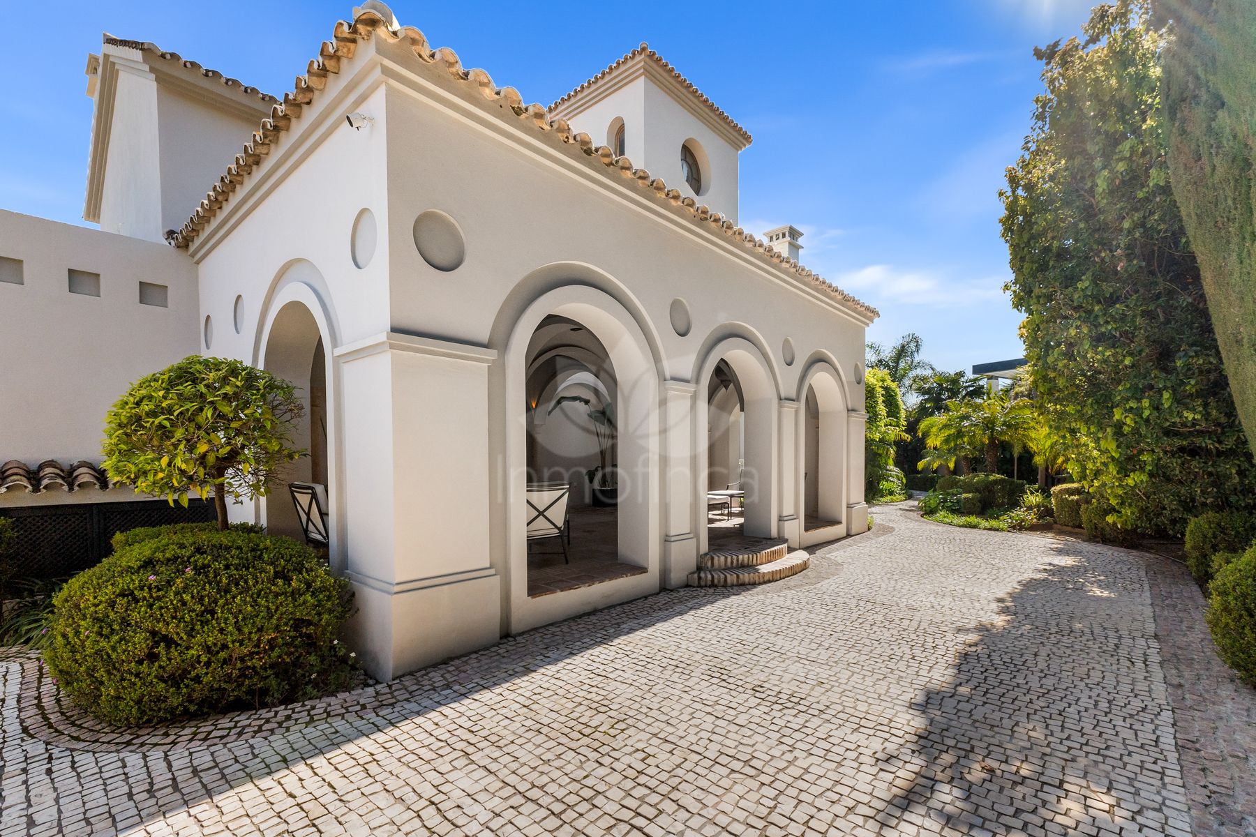 Villa in La Carolina, Marbella