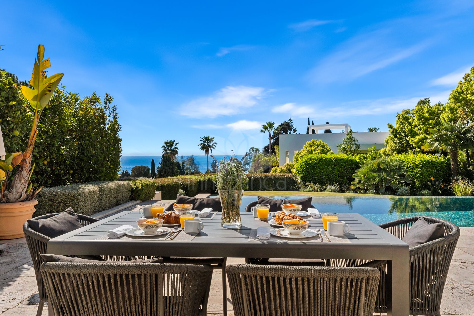 Villa in La Carolina, Marbella