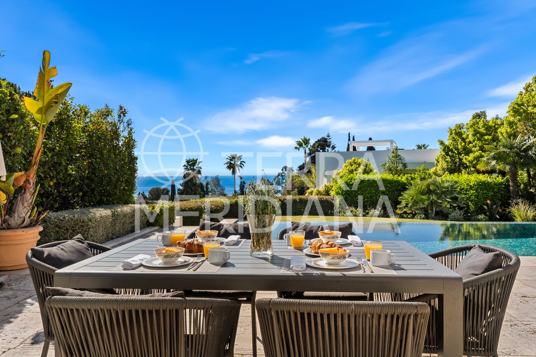Villa in La Carolina, Marbella