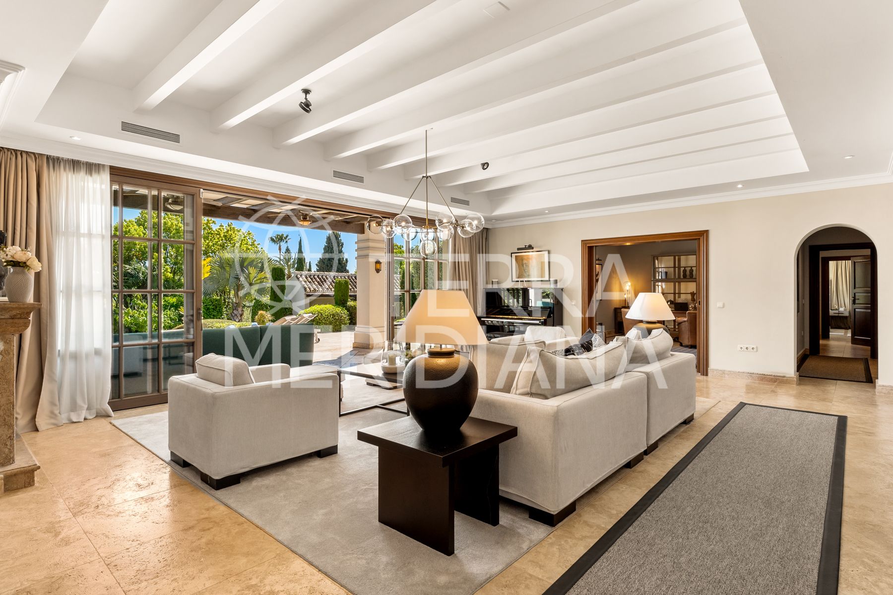 Villa in La Carolina, Marbella