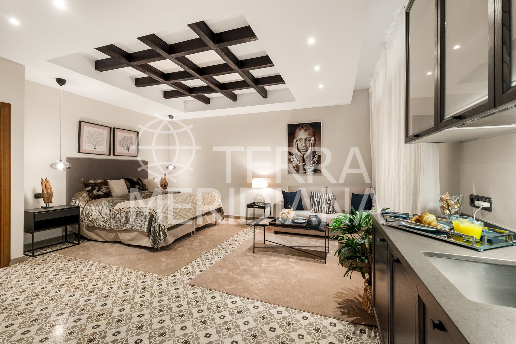Villa in La Carolina, Marbella