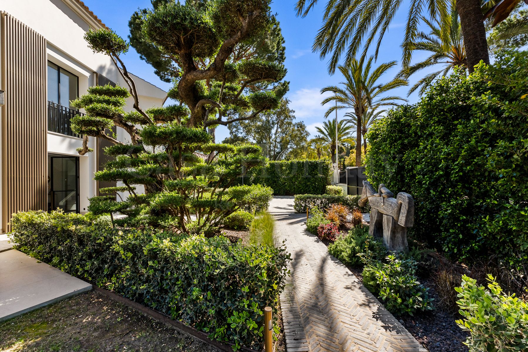 Villa en Los Monteros Playa, Marbella