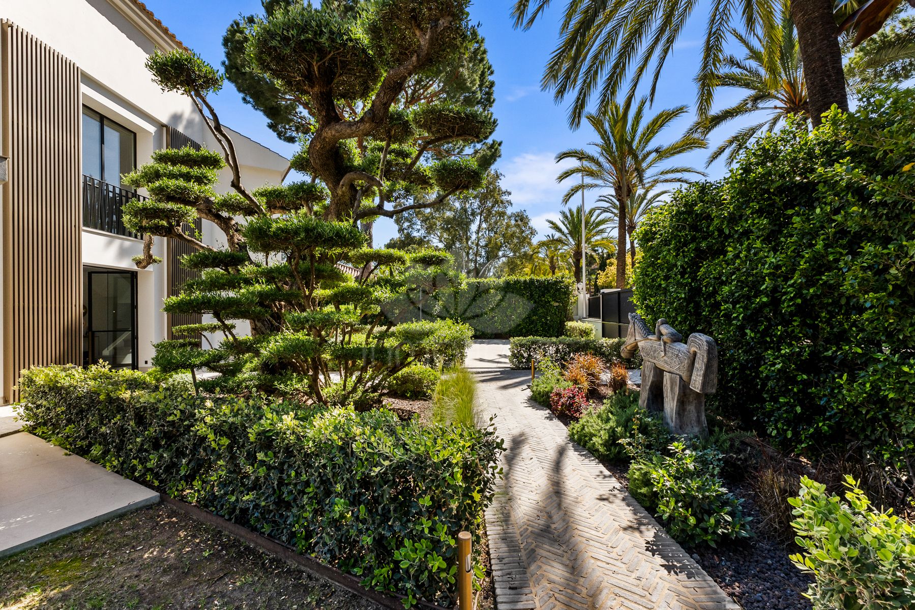 Villa in Los Monteros Playa, Marbella