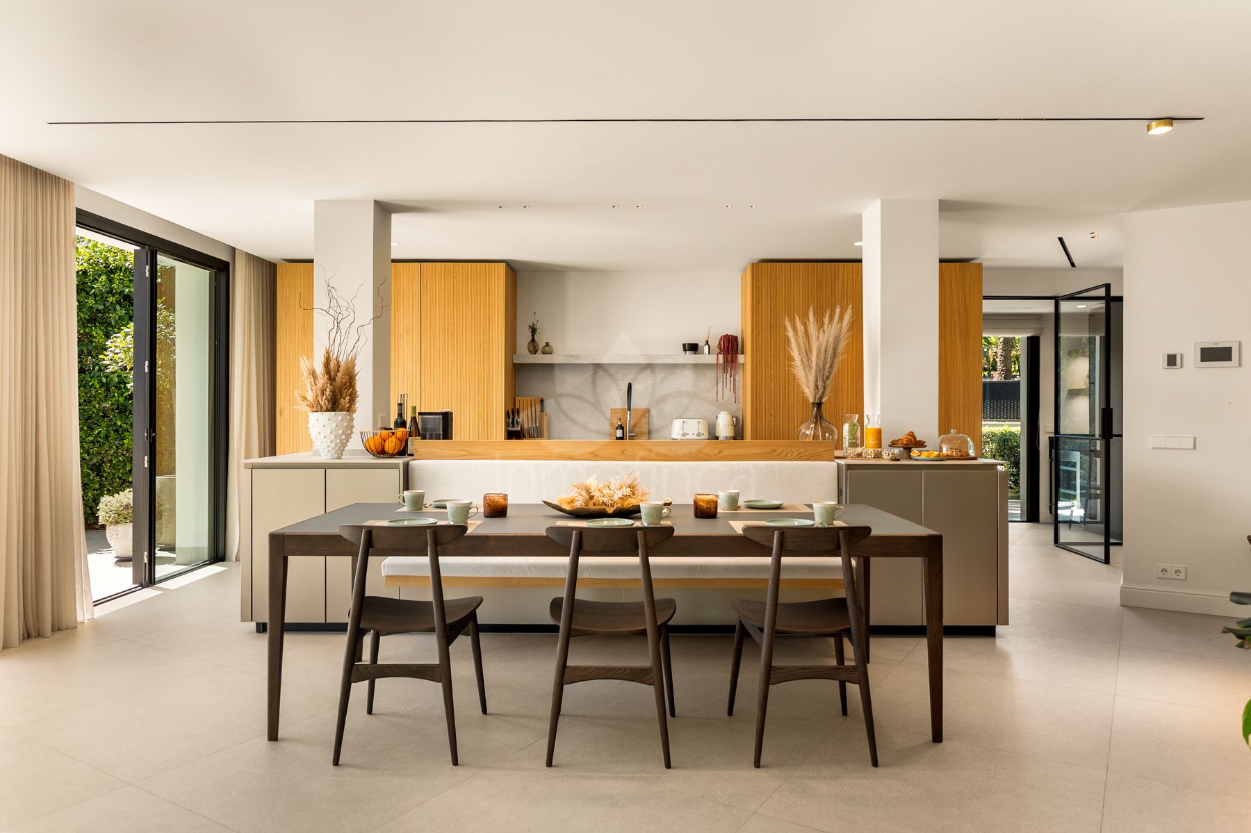 Villa in Los Monteros Playa, Marbella