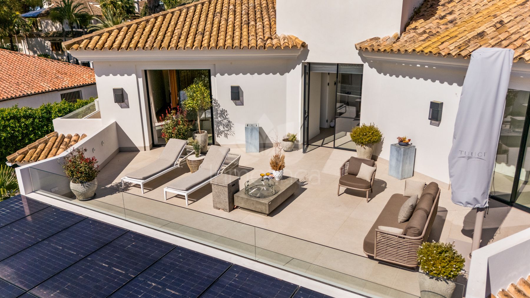Villa in Los Monteros Playa, Marbella
