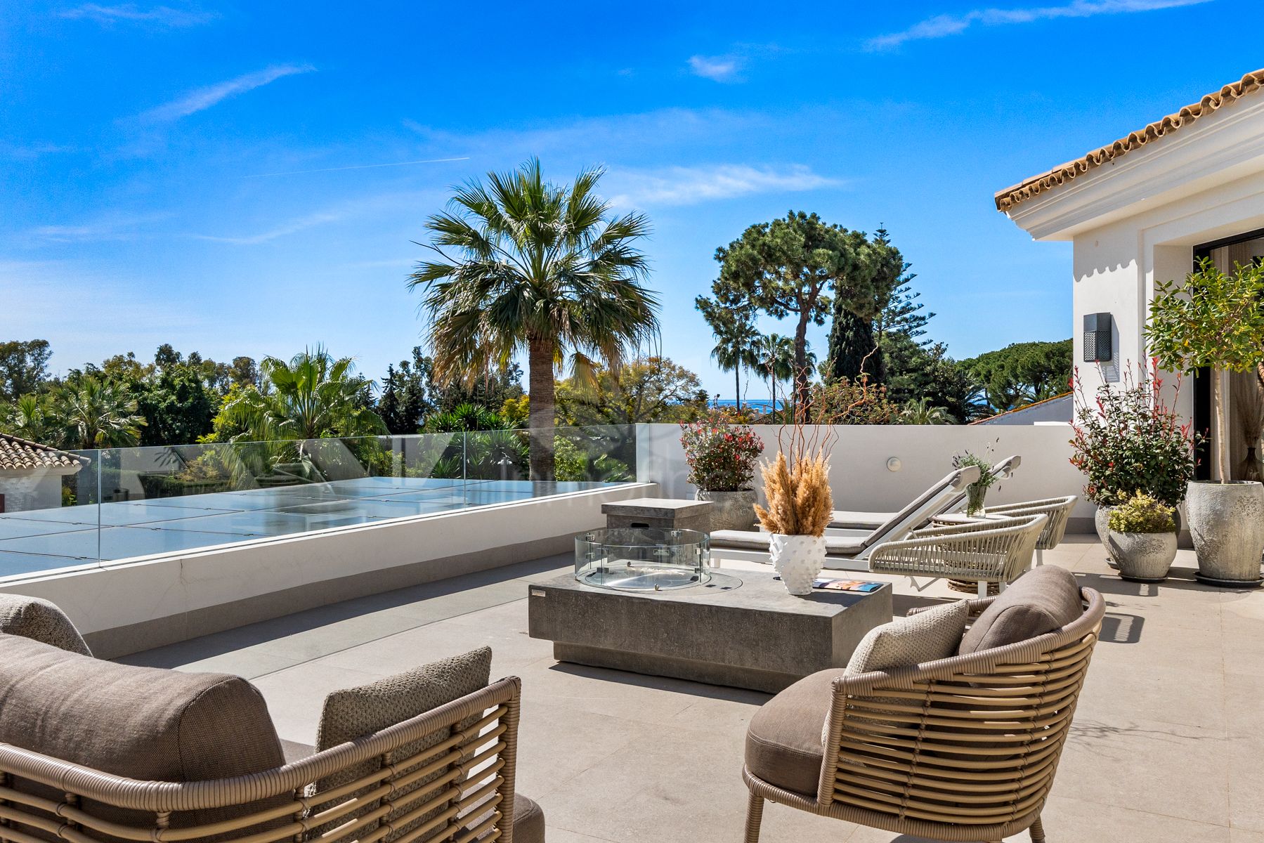Villa in Los Monteros Playa, Marbella