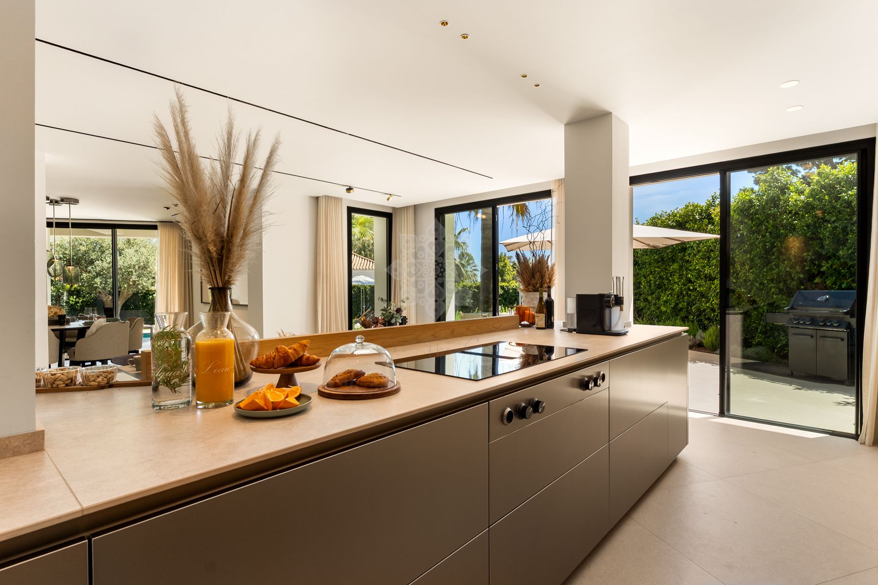 Villa en Los Monteros Playa, Marbella
