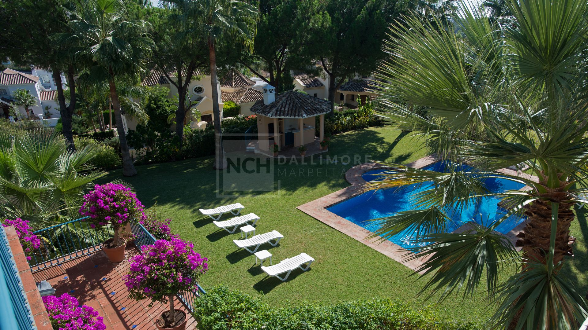 CLASSIC 10 BEDROOM VILLA IN LA QUINTA GOLF RESORT, BENAHAVIS