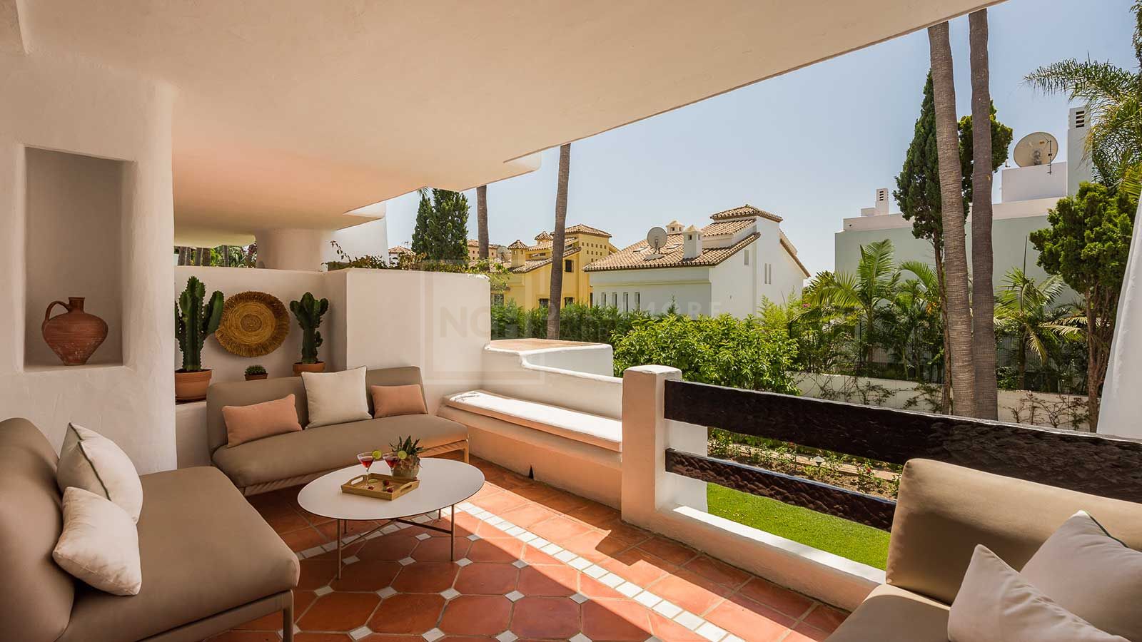 Apartamento en alquiler en Puente Romano, Marbella