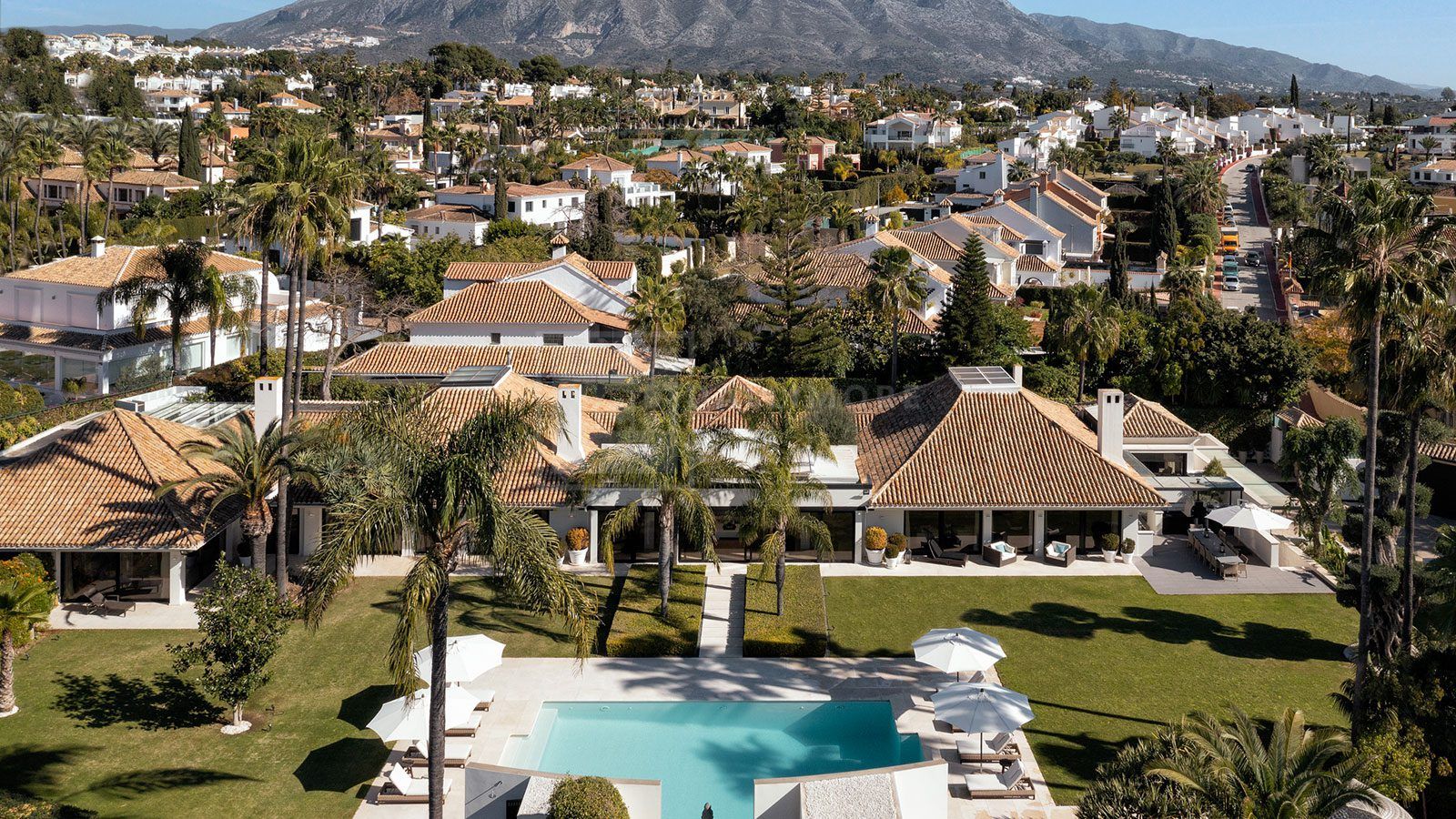 Villa en alquiler en Nueva Andalucia, Marbella