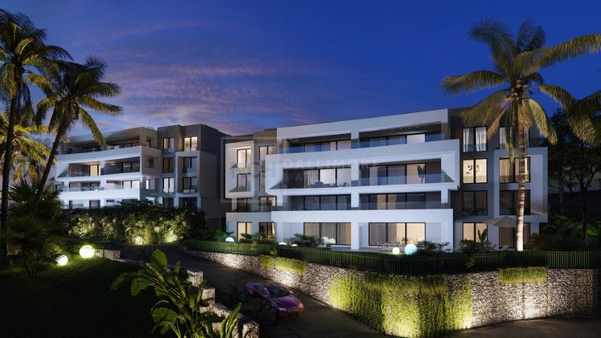 STYLISH 2 BEDROOM APARTMENT IN SPECTACULAR COMPLEX EAST OF MARBELLA