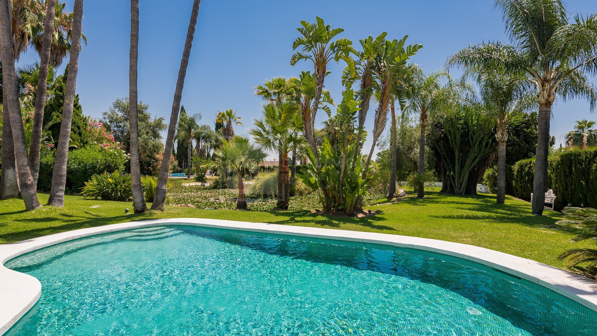 Villa en alquiler en Nagüeles, Marbella