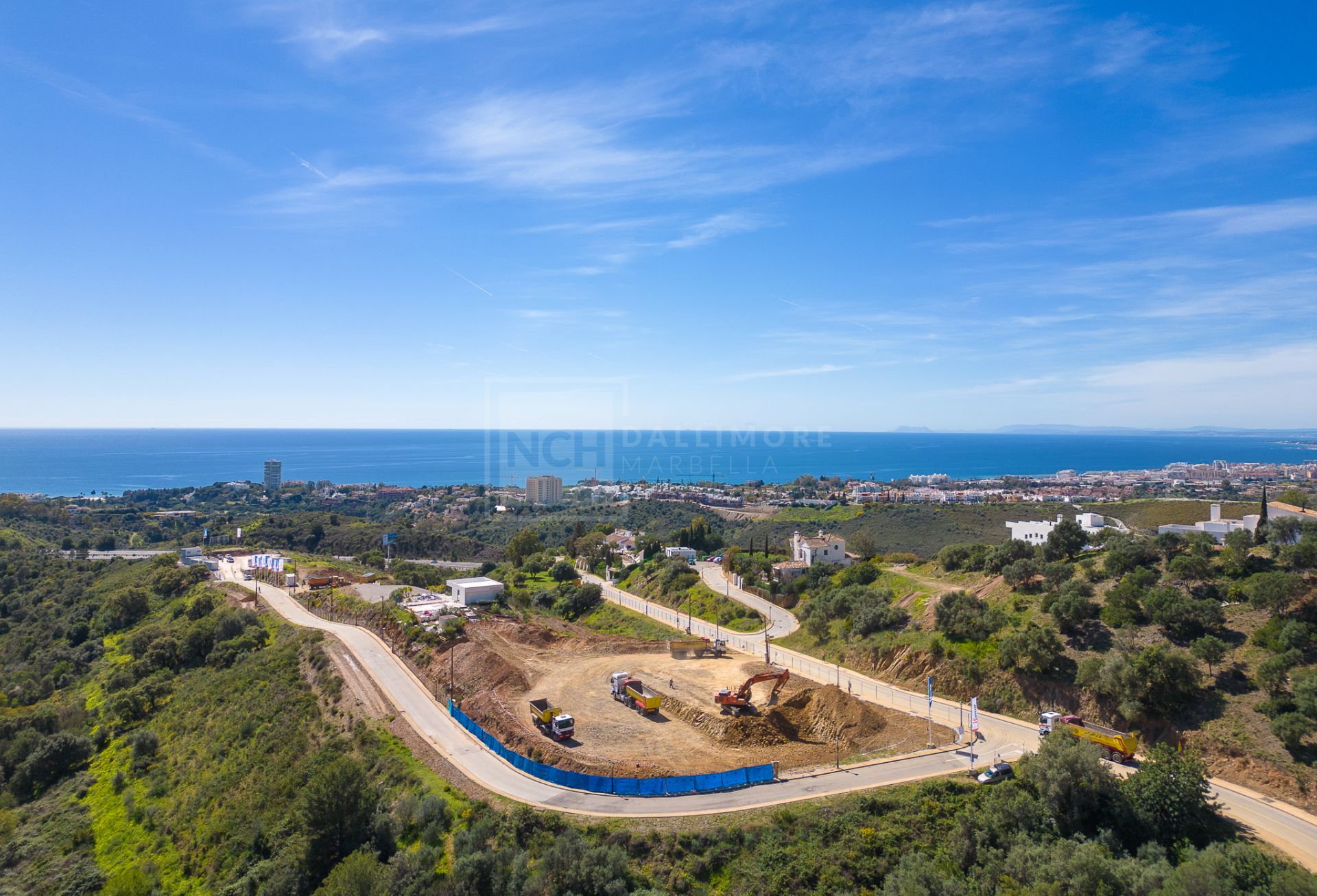 BRAND NEW LUXURY CONTEMPORARY 3-BEDROOM APARTMENT EAST MARBELLA