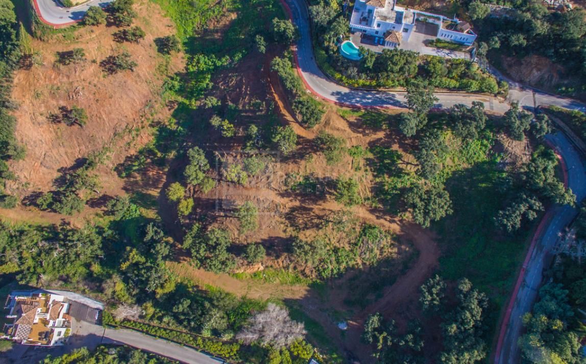 PARCELA DE 15,700 m2 PARA CONSTRUIR 8 VILLAS O ADOSADAS, LA MAIRENA, MARBELLA