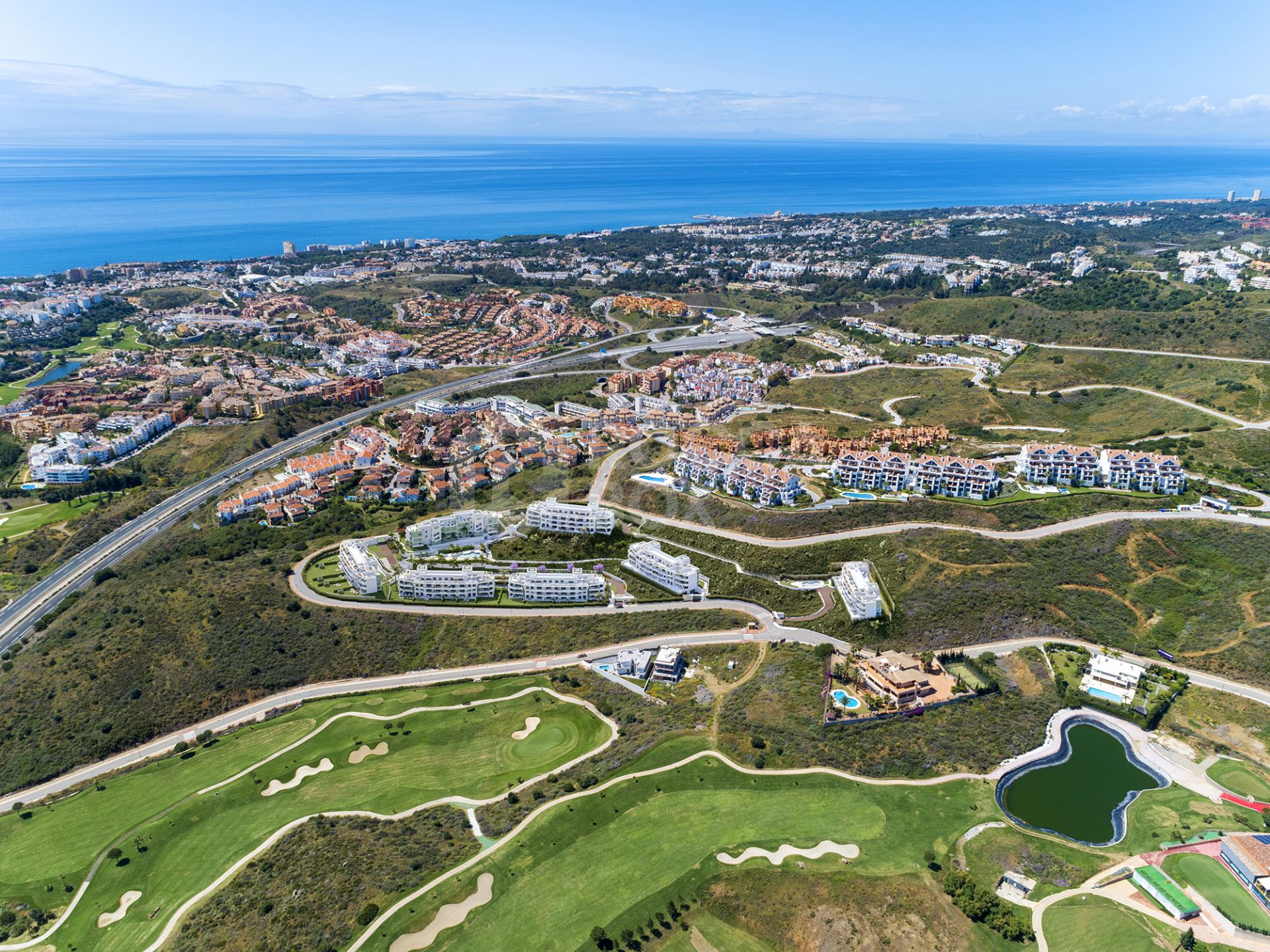 STUNNING BRAND NEW 2-BEDROOM APARTMENT LA CALA DE MIJAS