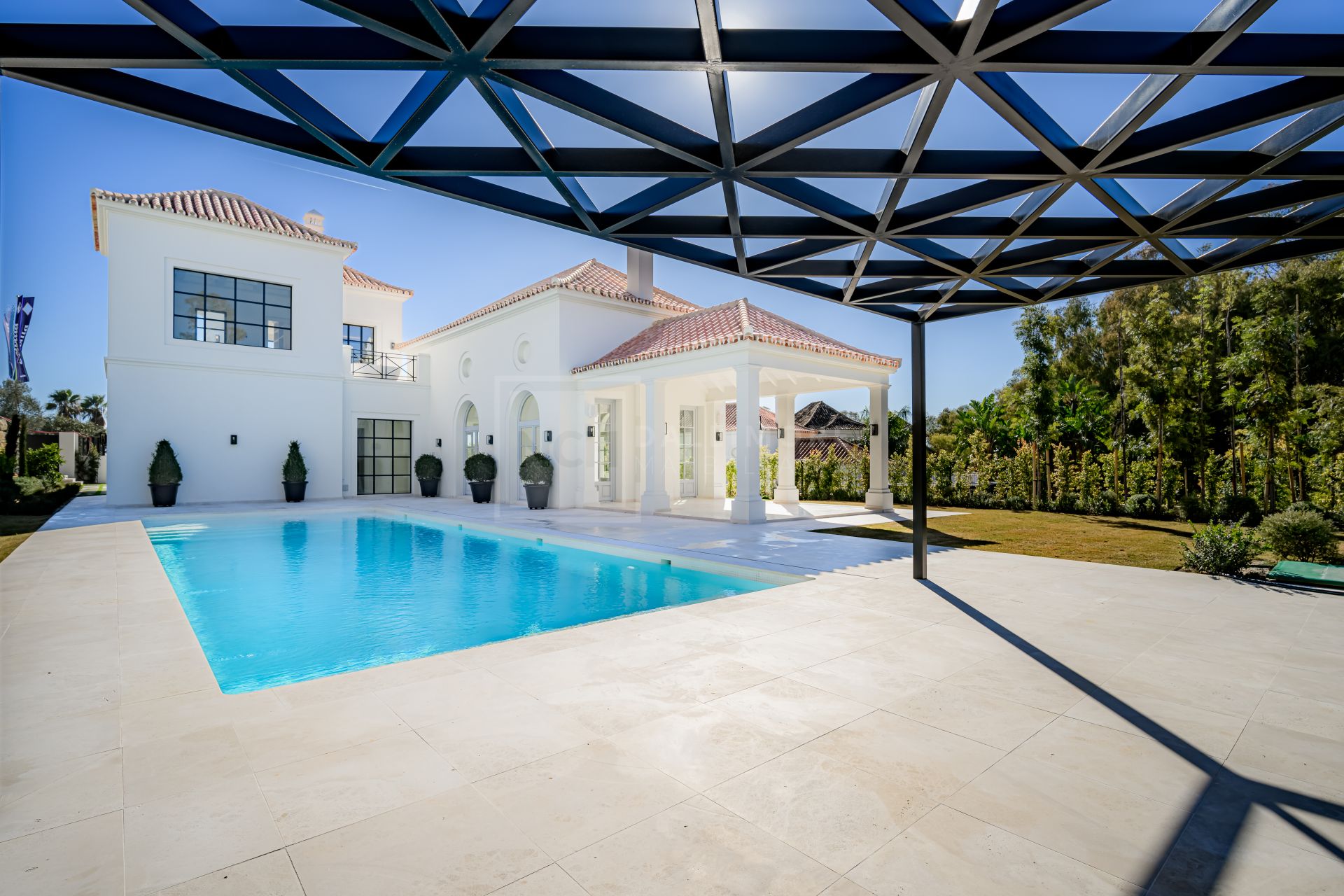 UNIQUE 4 BEDROOM VILLA LOCATED IN THE GOLF VALLEY